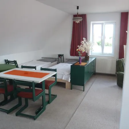 Triton Ii Apartman